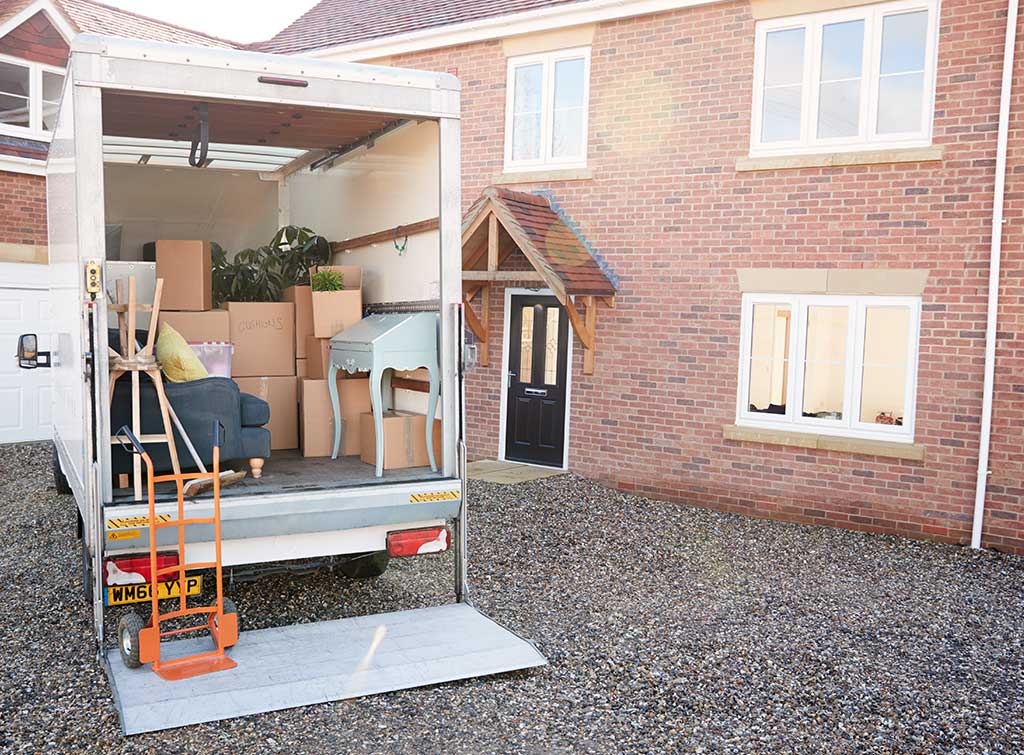 A Comprehensive Guide: Key Factors to Consider When Hiring Removals Companies in Sheffield