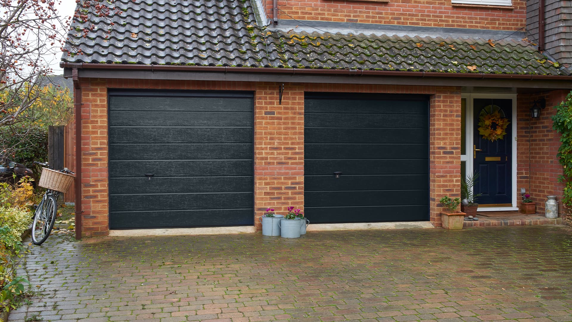 5 Things to Look for When Choosing a Garage Door Company